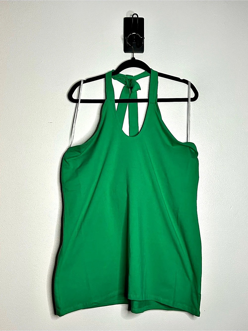 NWT Torrid Retro Chic Simply Green Twist Neck Halter Tank Top 4X Size 4 26